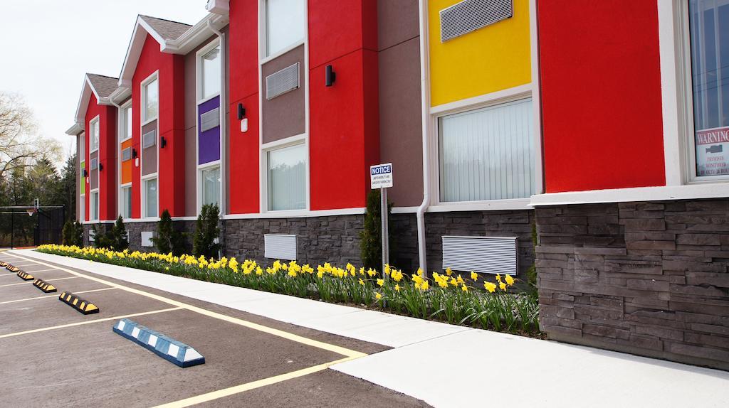 Dreamz Inn Goderich Exterior photo