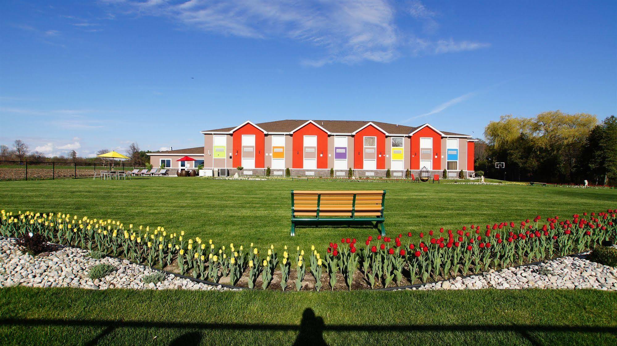 Dreamz Inn Goderich Exterior photo