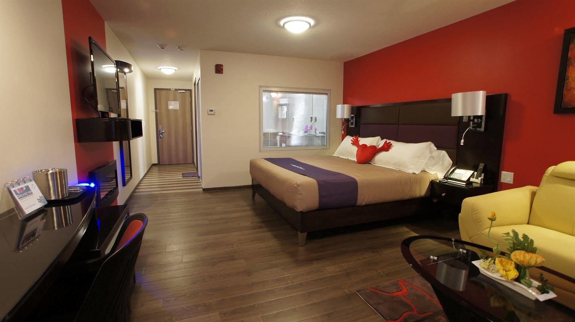 Dreamz Inn Goderich Exterior photo